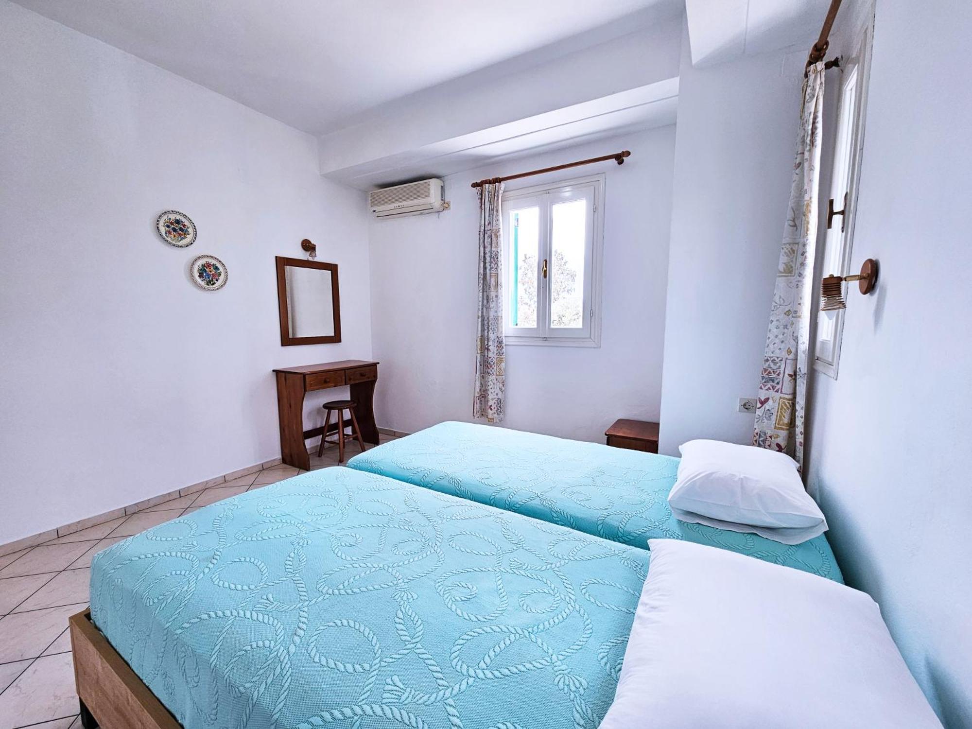 Sunflowers Apartments Marathokampos Exterior photo
