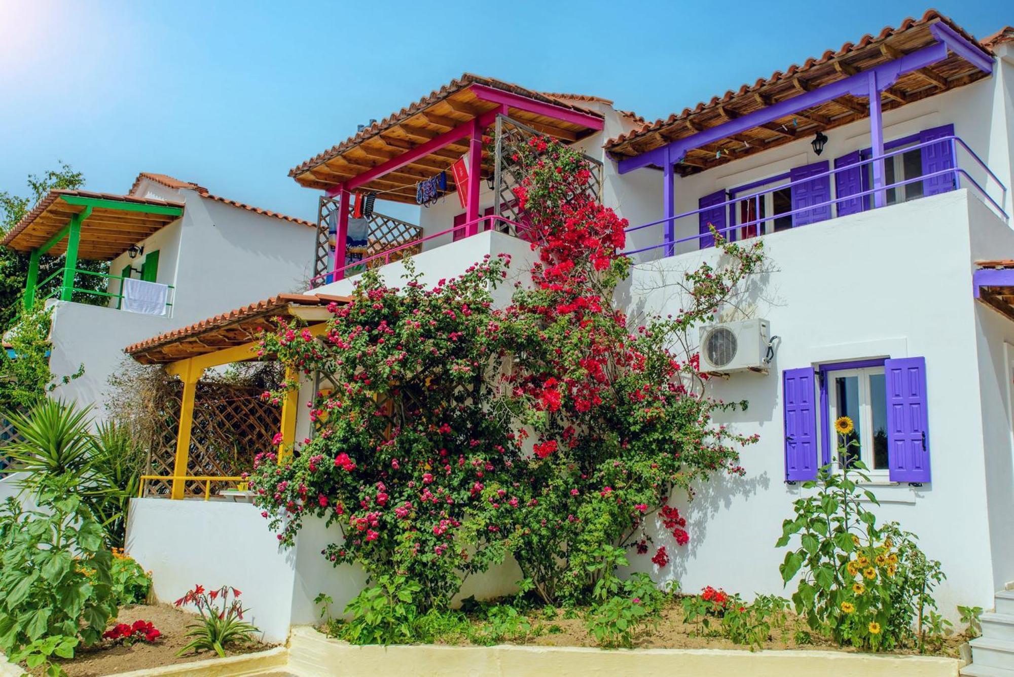 Sunflowers Apartments Marathokampos Exterior photo